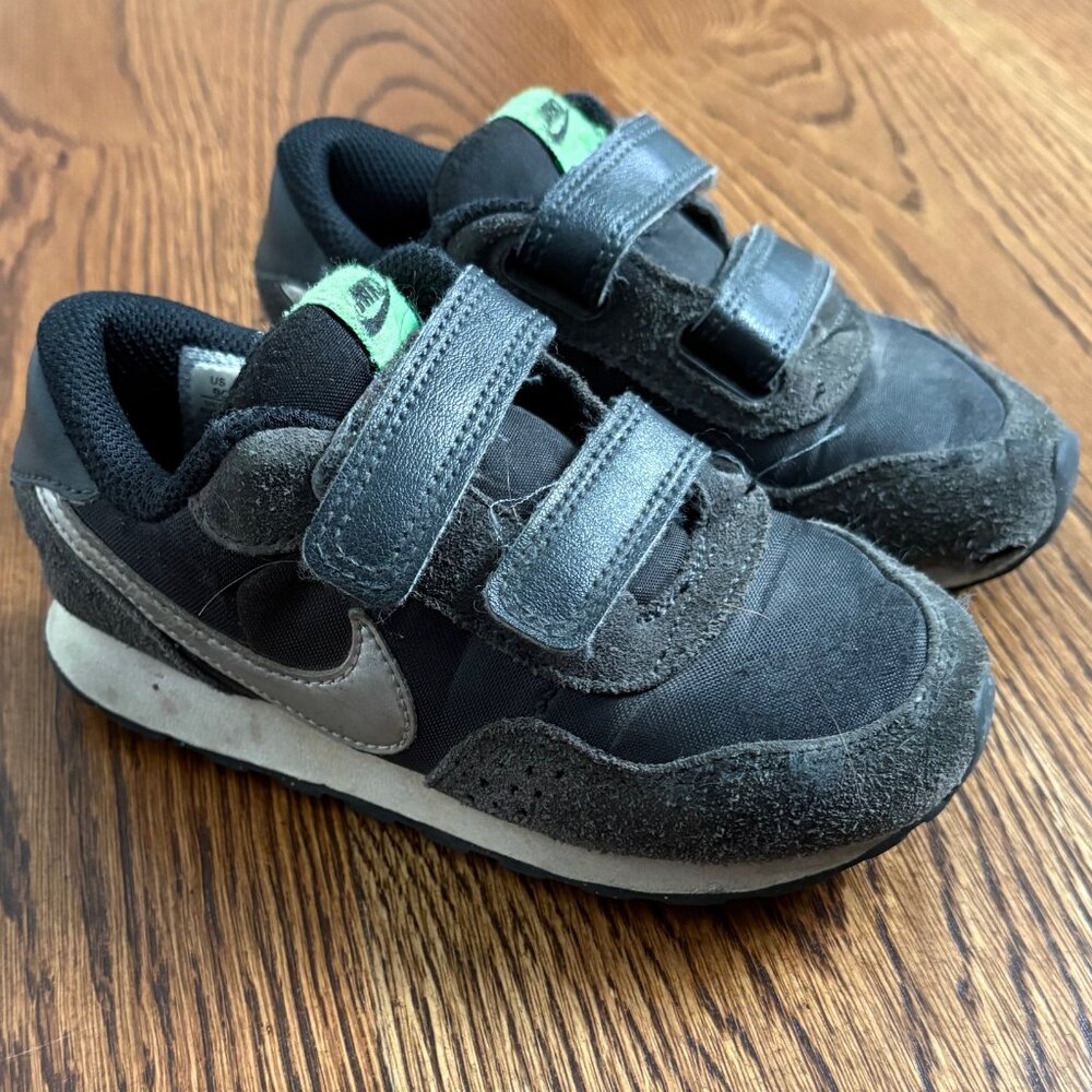 Nike Toddler 9C Sneakers, Velcro Strap
